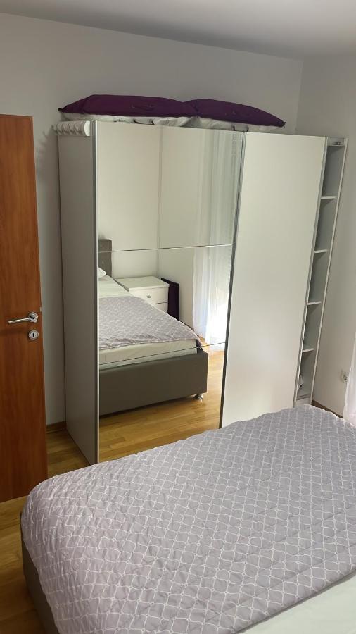 Apartment Pearl-Free Parking Makarska Buitenkant foto