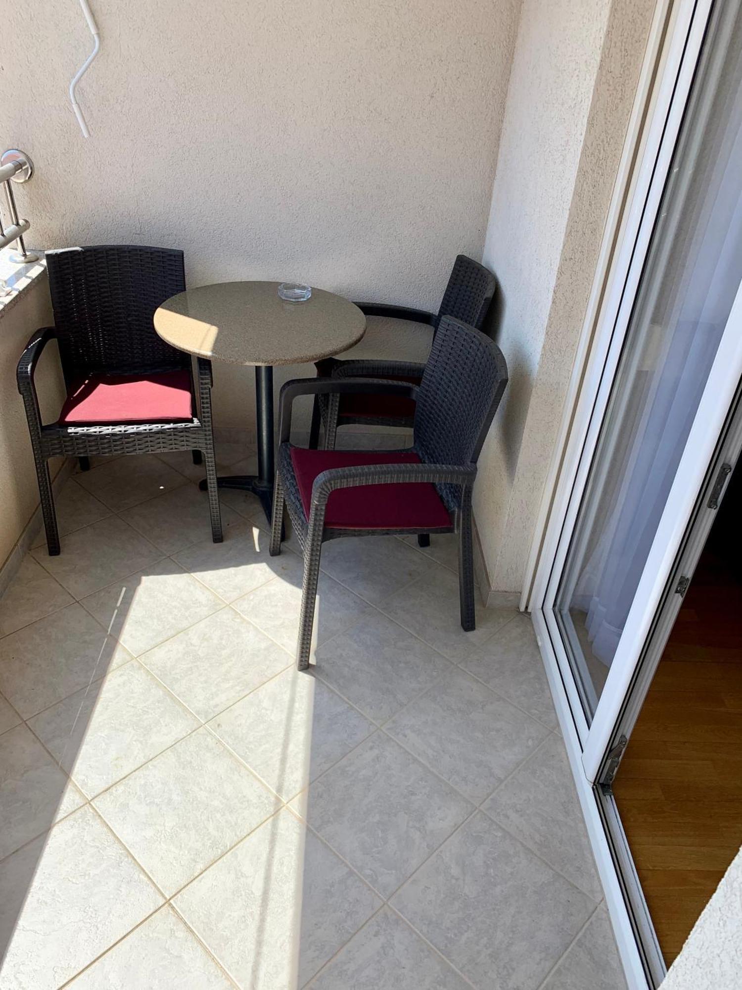 Apartment Pearl-Free Parking Makarska Buitenkant foto