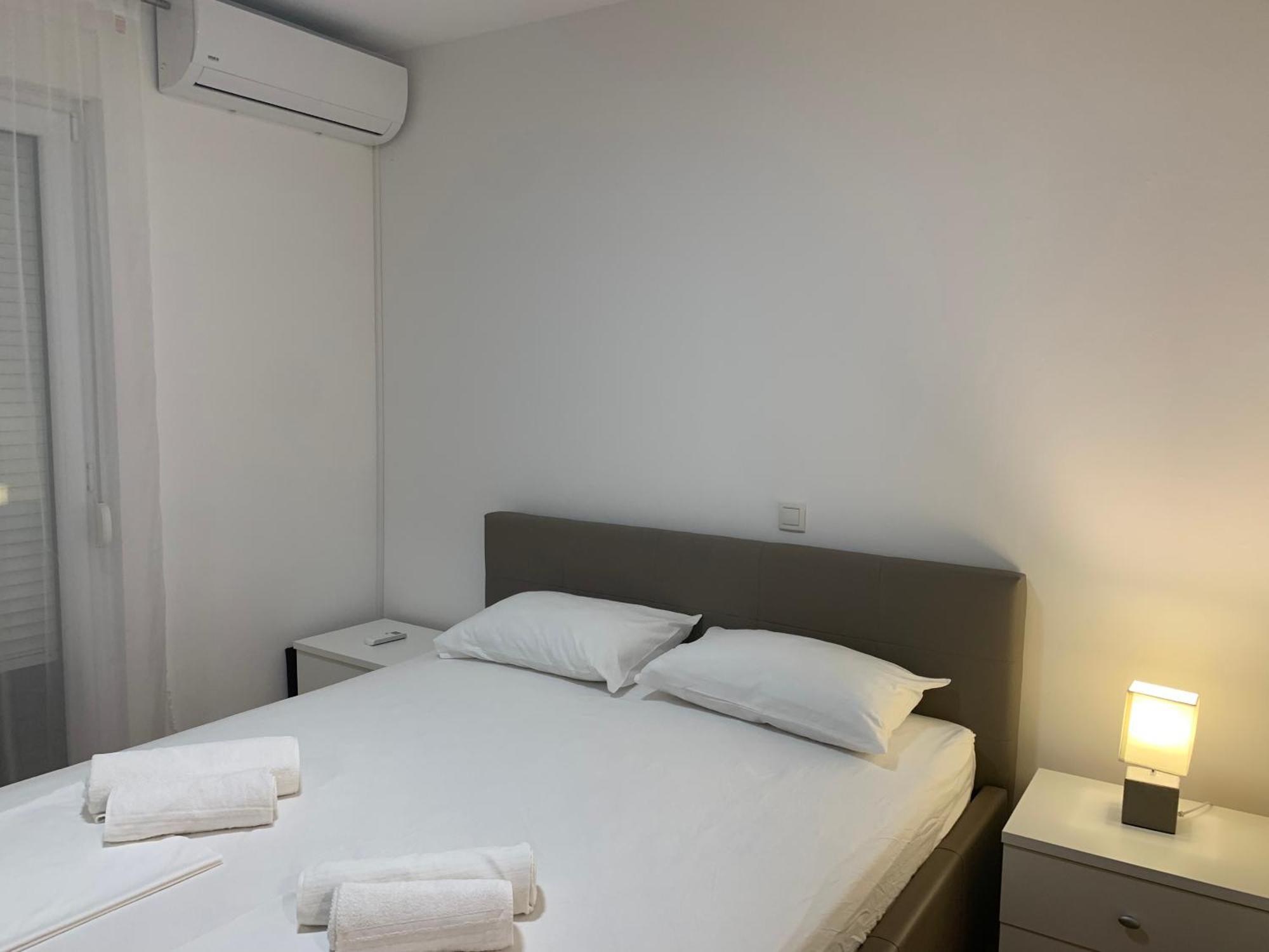 Apartment Pearl-Free Parking Makarska Buitenkant foto